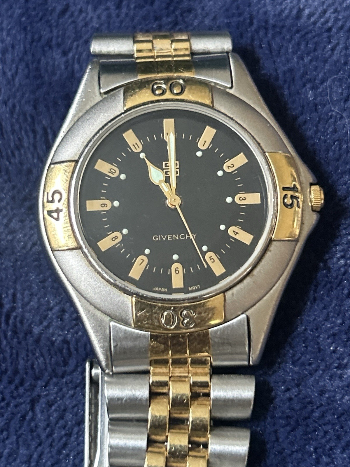 Givenchy Cruise Quartz Two-Tone Bracelet Watch Black Dial 35mm