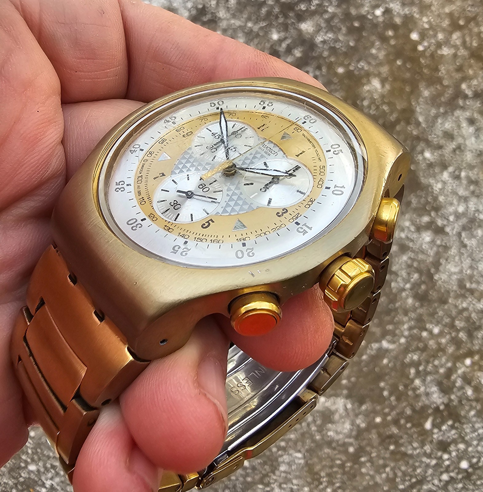 SWATCH IRONY THE CHRONO XL THE GOLDEN CHEST YOG100G SWISS yog100 a003