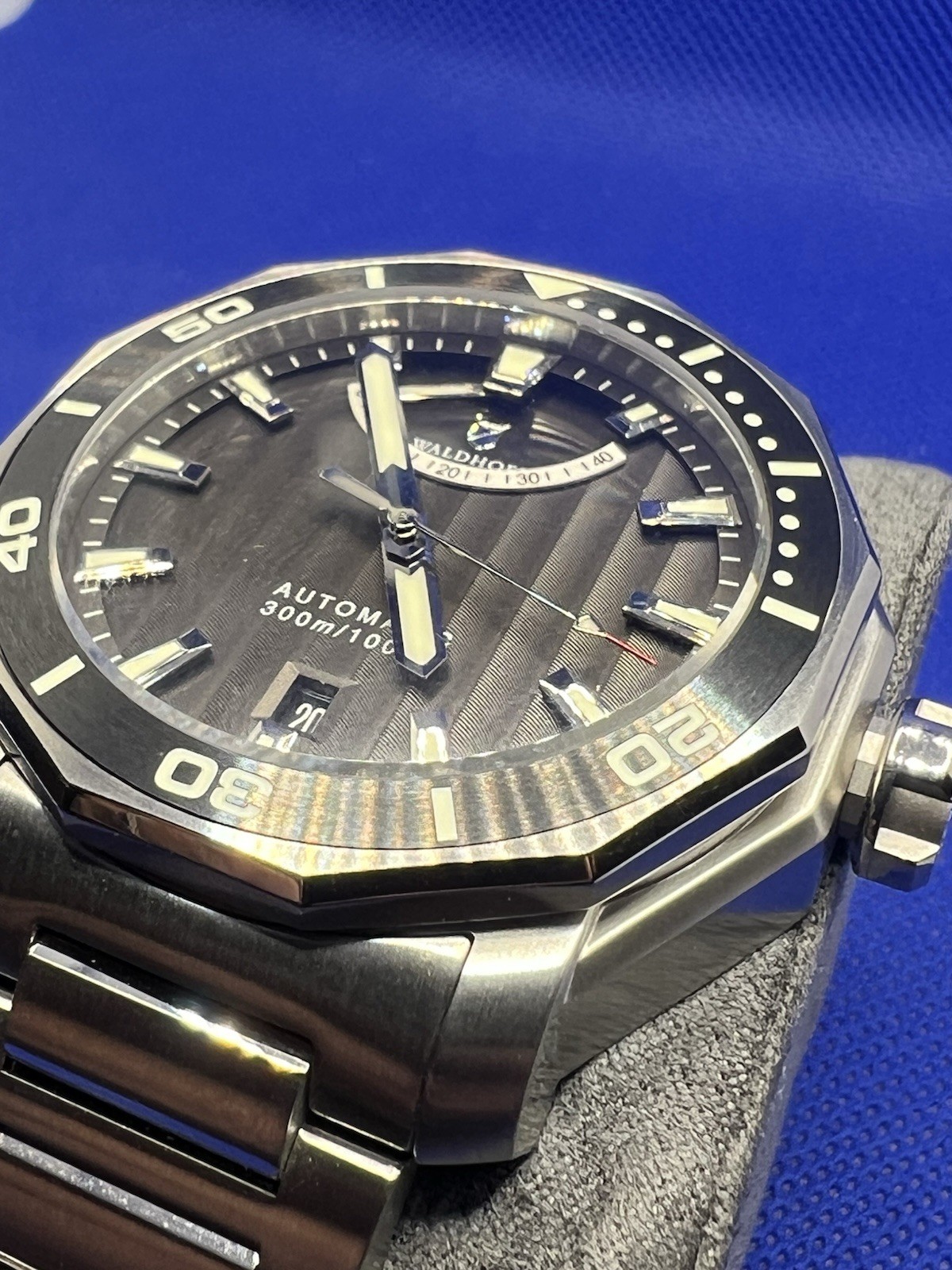 Waldhoff Seawolf II Labradorite SS MW-26CL Automatic Watch Full Set Box Papers