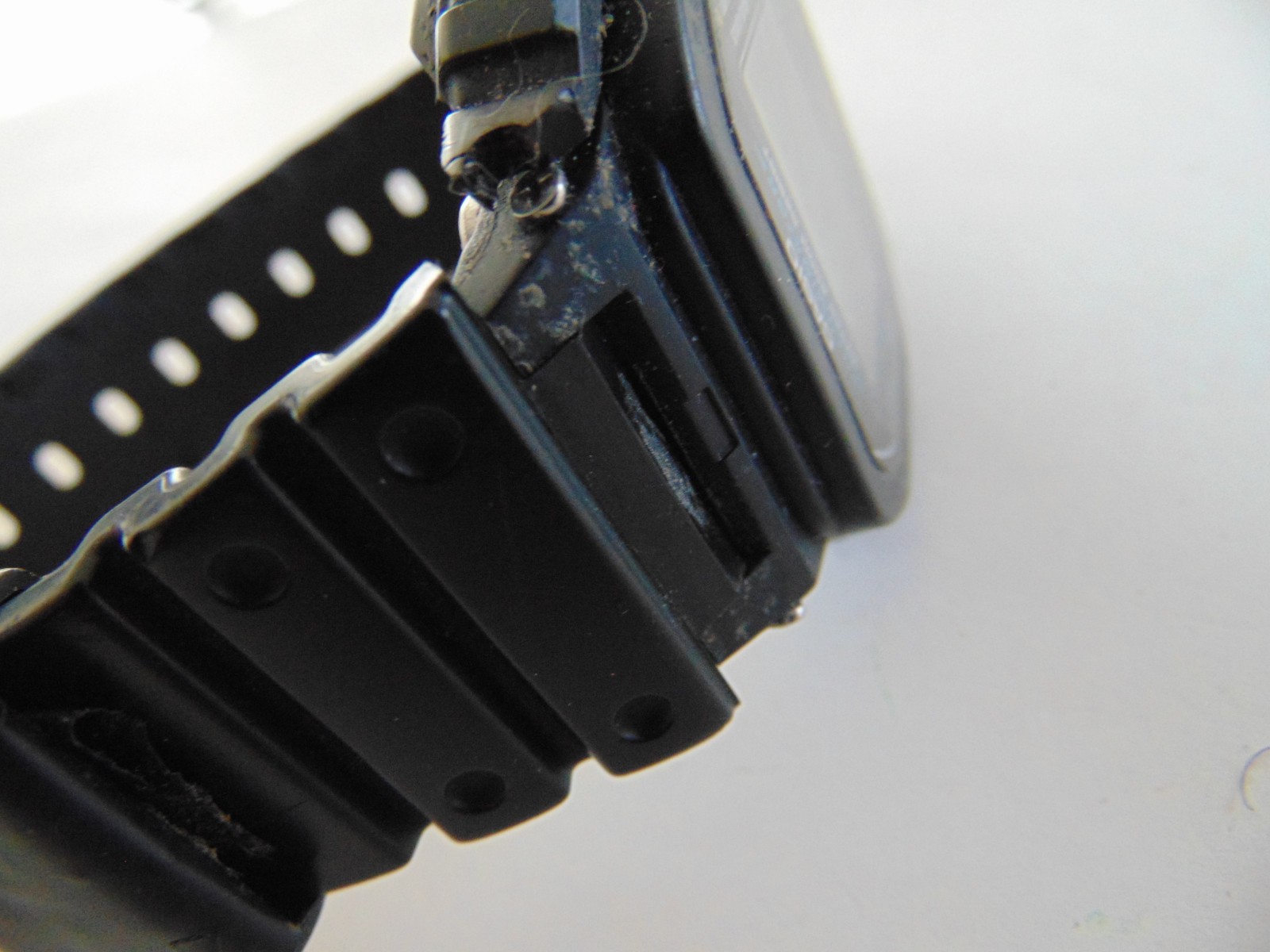 Vintage Casio G-Shock DW-5600E Illuminator Digital Watch 200M Alarm Chrono *READ