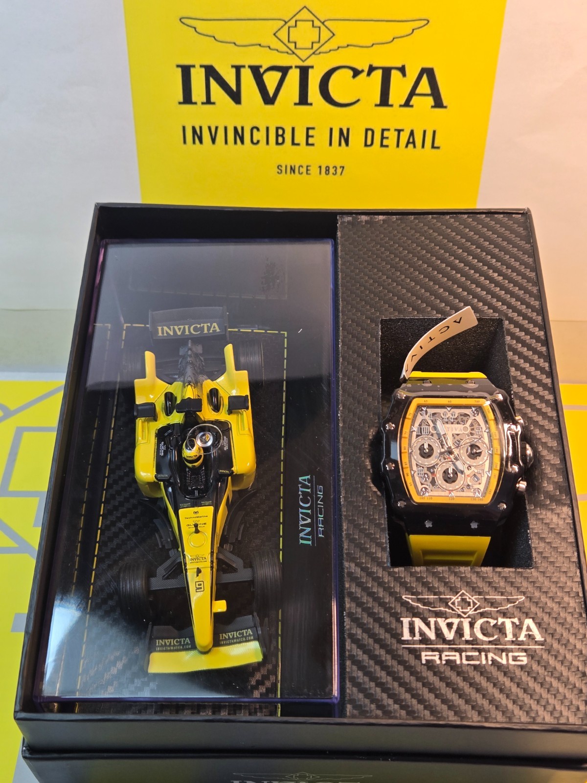 Invicta Special Edition Replica Racing Car w/ Activa ACW2305-021 Mens Watch NEW!