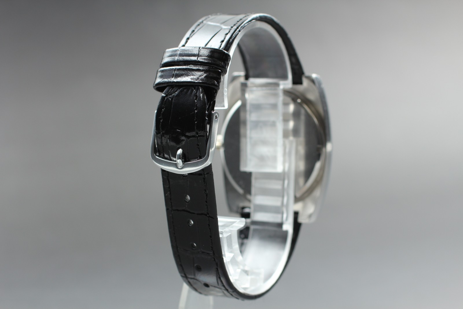 Vintage 1970s Omega Geneve cal.1012 166 0190 Date Square AT 37mm Men’s watch