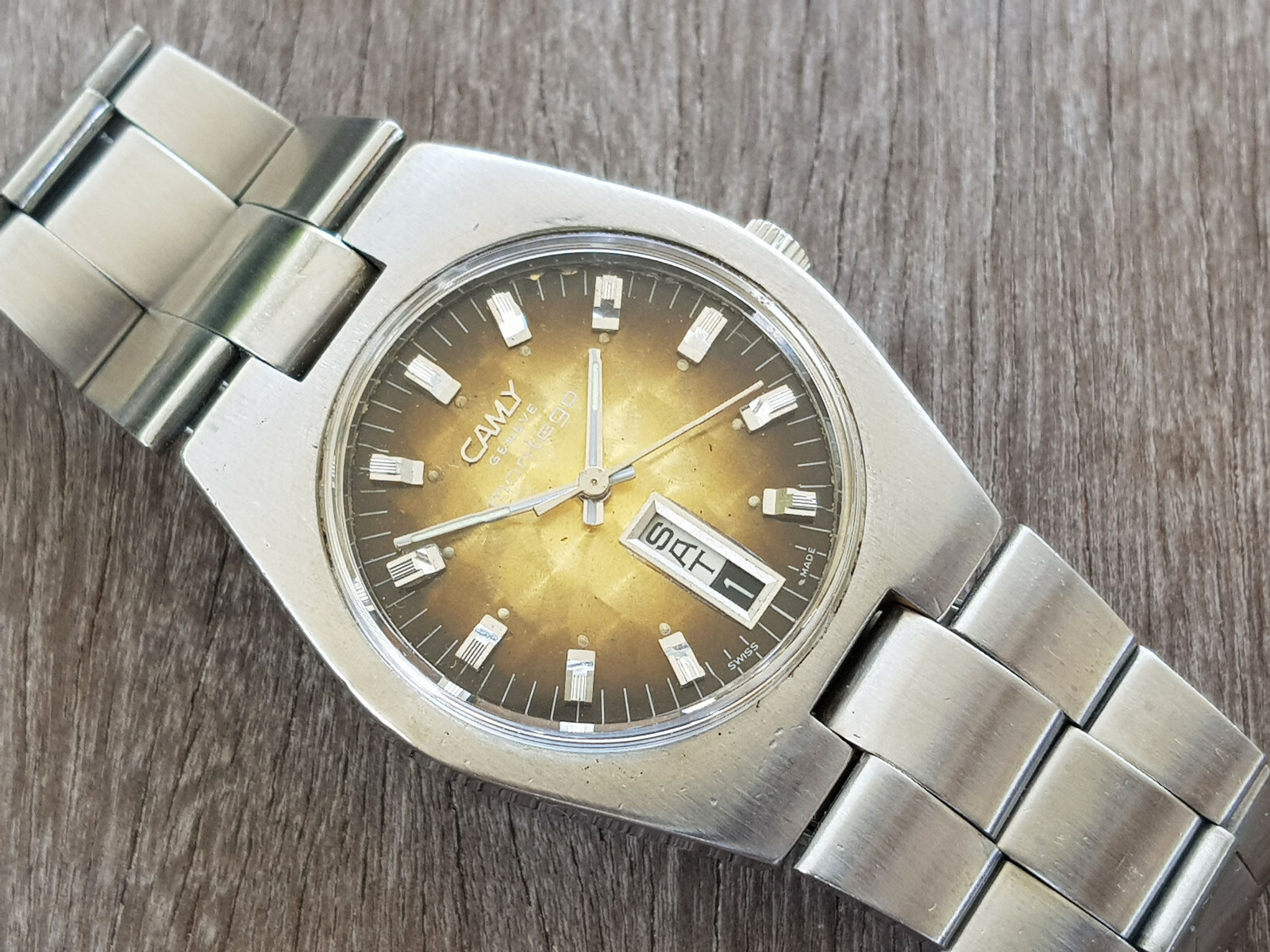 NICE & RARE VINTAGE CAMY MONTEGO AUTOMATIC GENTS 2.