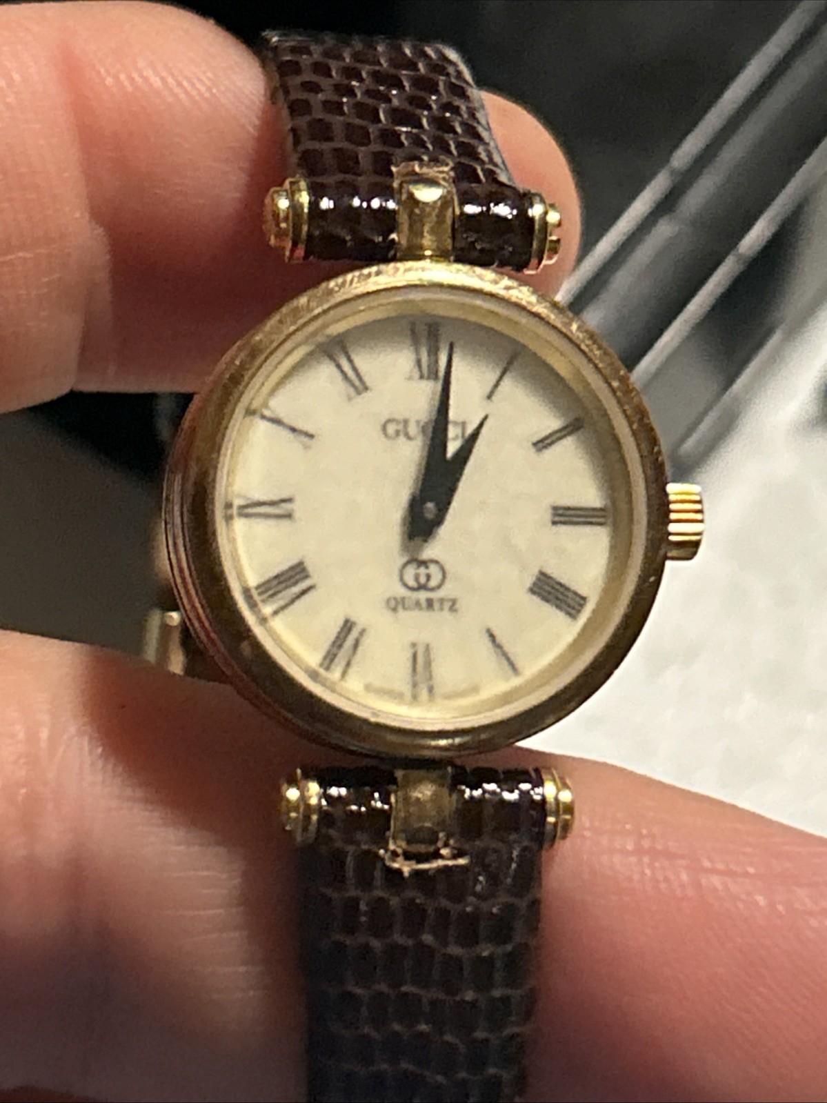 Vintage Gucci 2000L Swiss Made Quartz Women Watch A251 Need Batteri Selin As Is