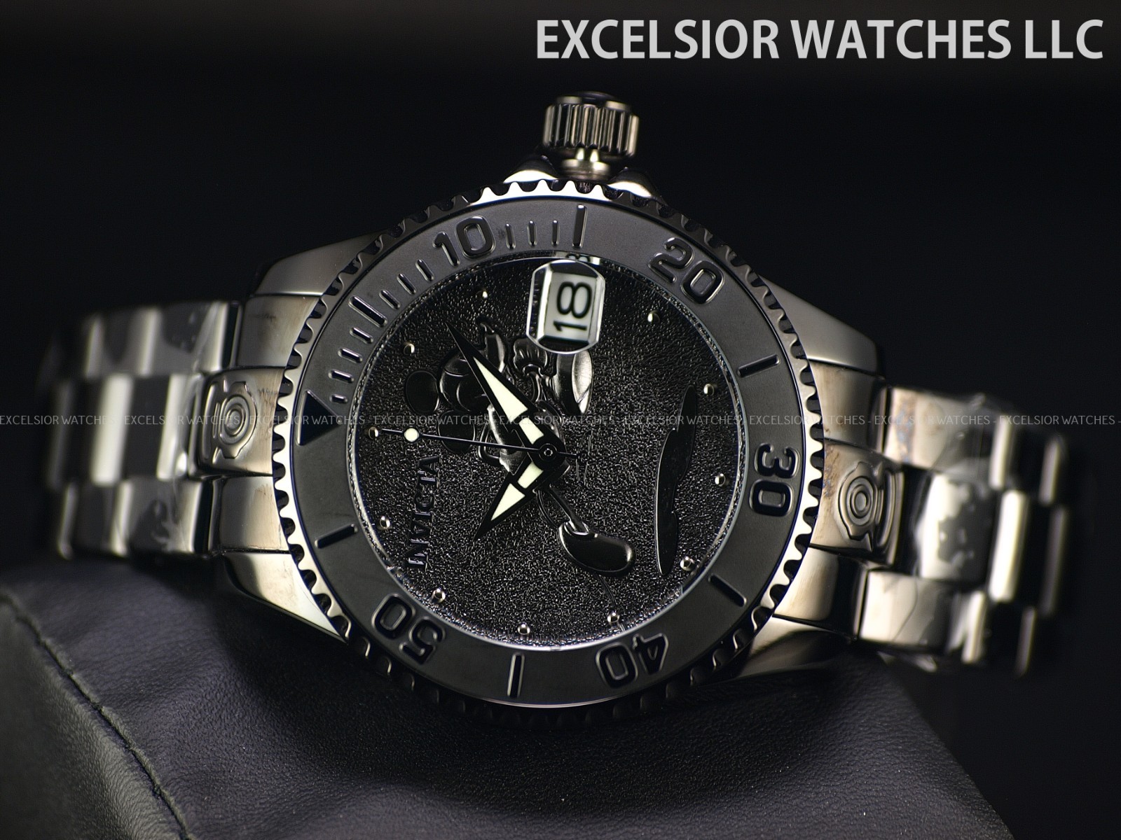 RARE Invicta Disney Women’s 38mm GRAND DIVER NH35 Automatic All Black SS Watch