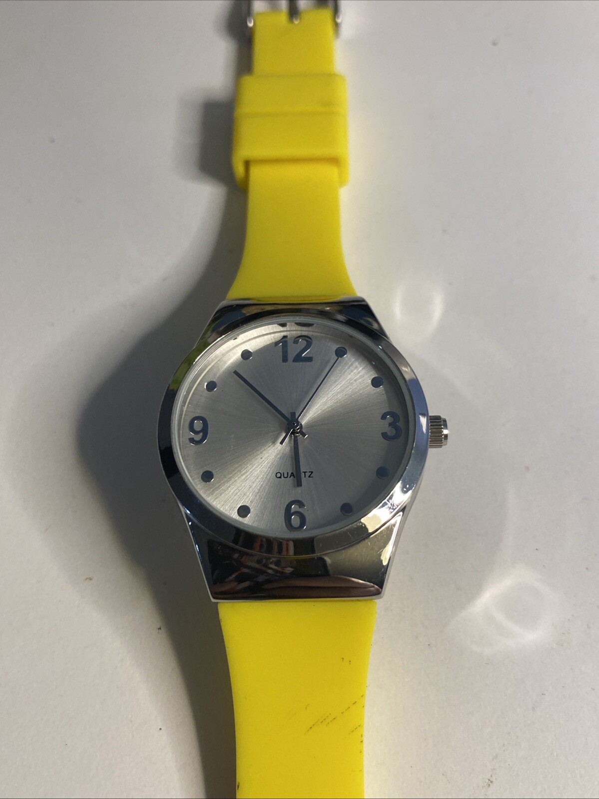 Cute And Fun Yellow Quartz Watch Second Hand. New Battery
