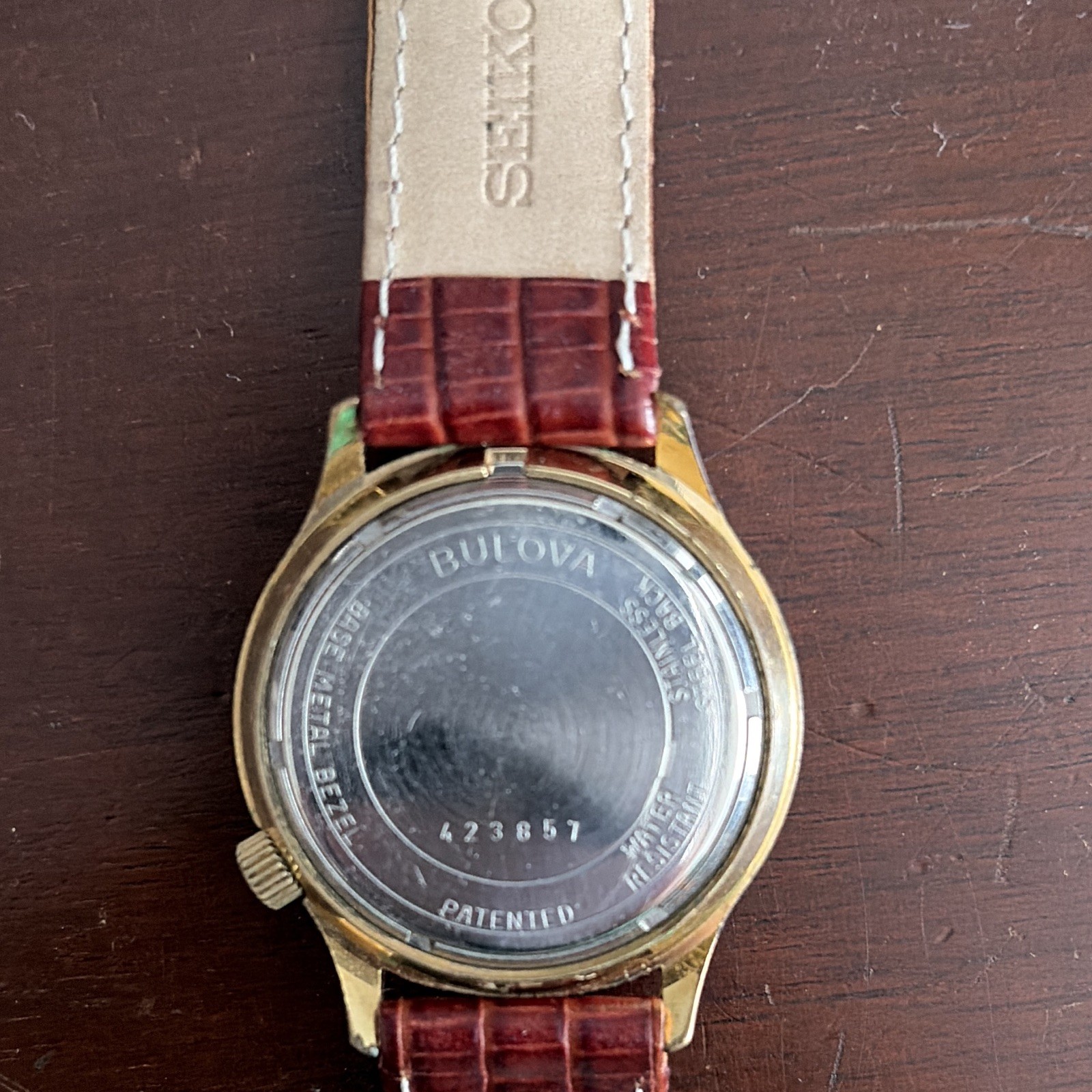 Bulova Accutron Vintage Men’s Day/Date Tuning Fork Gold Dial 36-39mm