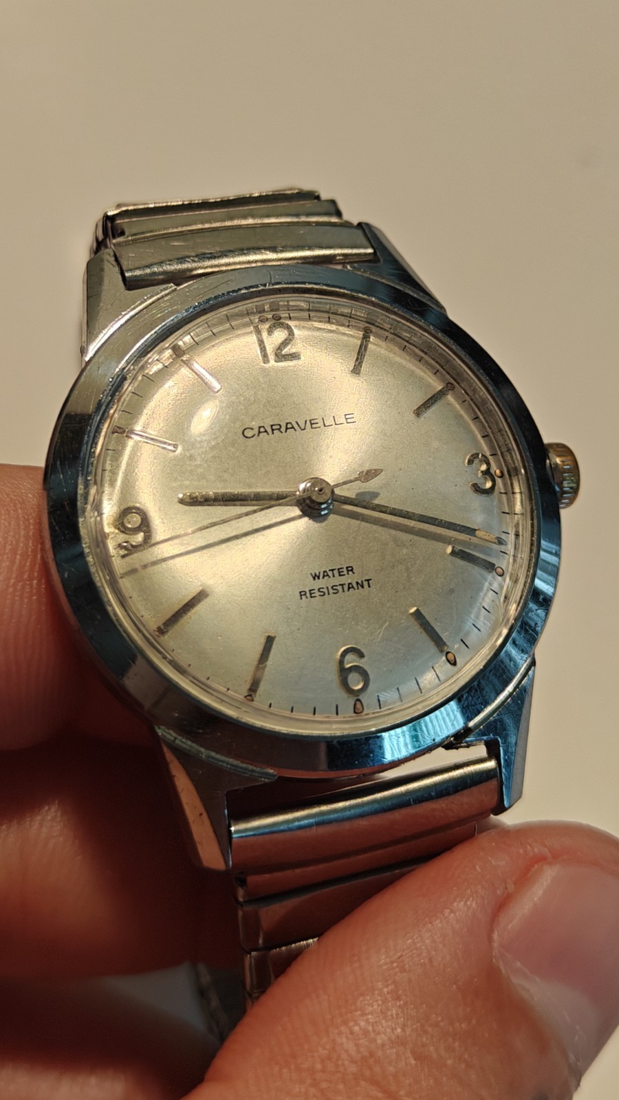 Caravelle Vintage Men’s Dress Watch Running Strong Steel 1969 Case Date Japan