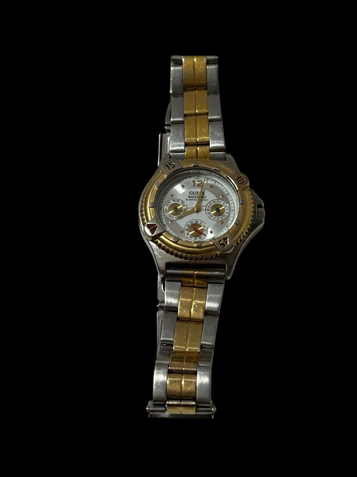 Vintage 1990’s Men’s Guess Watch Water Pro 50 Meters 165 Feet Water Resistant