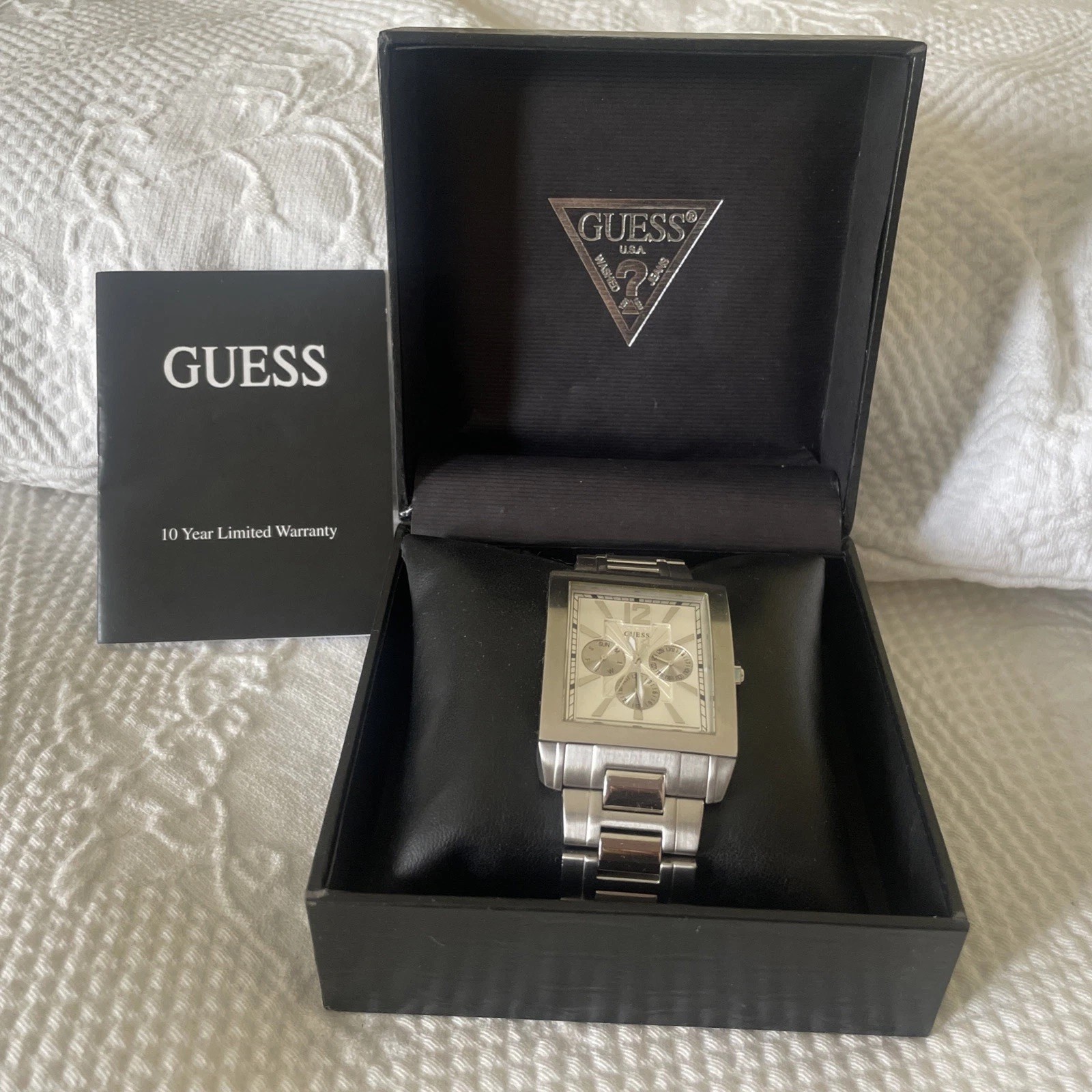 GUESS Men’s Silver Multifunction Quartz Wristwatch Water Resistant New Battery