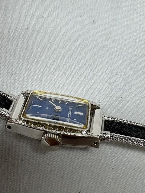 Vintage Ladies Seiko 11-3180 Silver Tone 17 Jewels Mechanical Watch WORKS