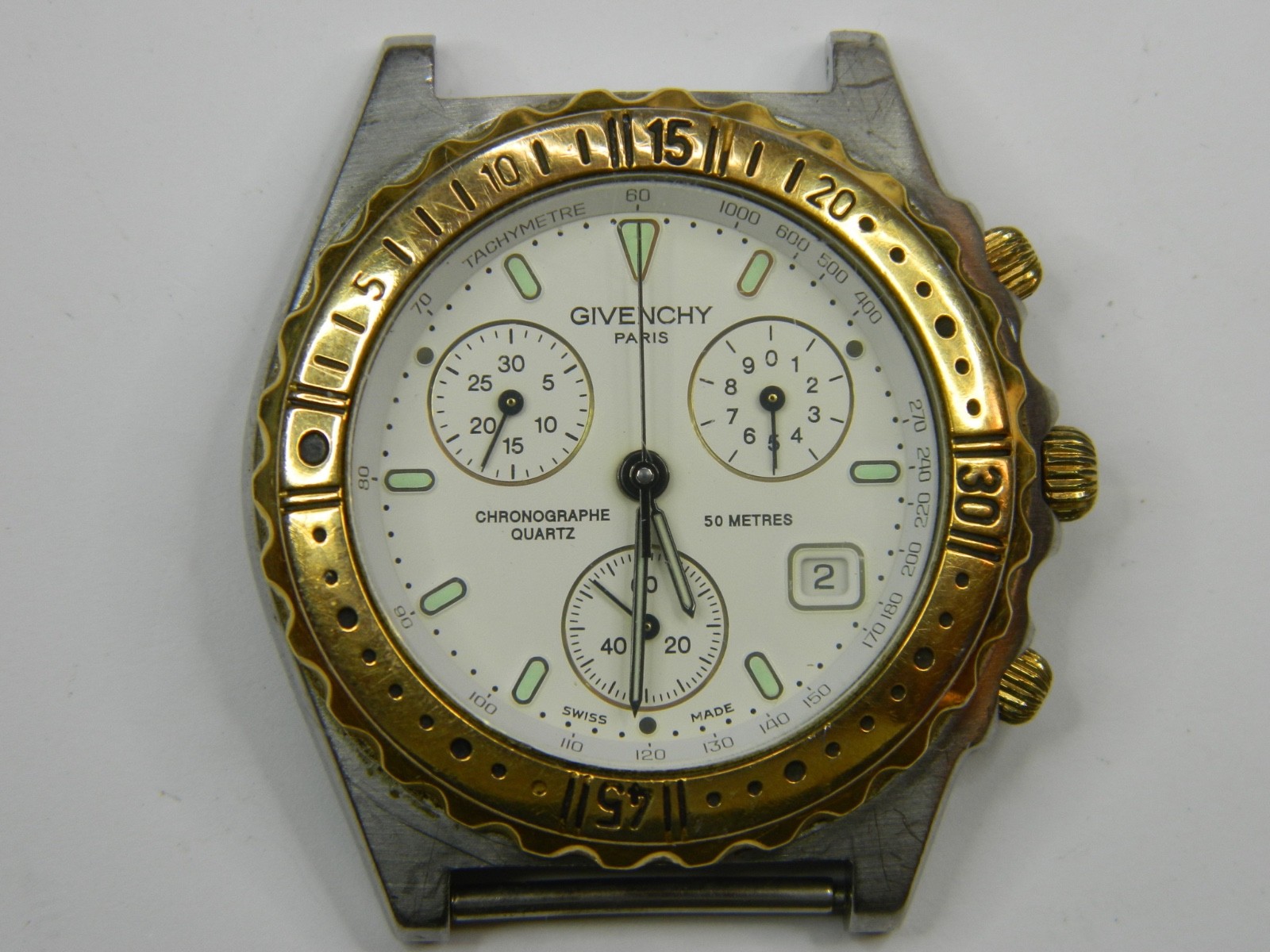 GIVENCHY PARIS ETA 251272 22J QUARTZ CHRONOGRAPH MENS WATCH – RUNS -SMALL REPAIR