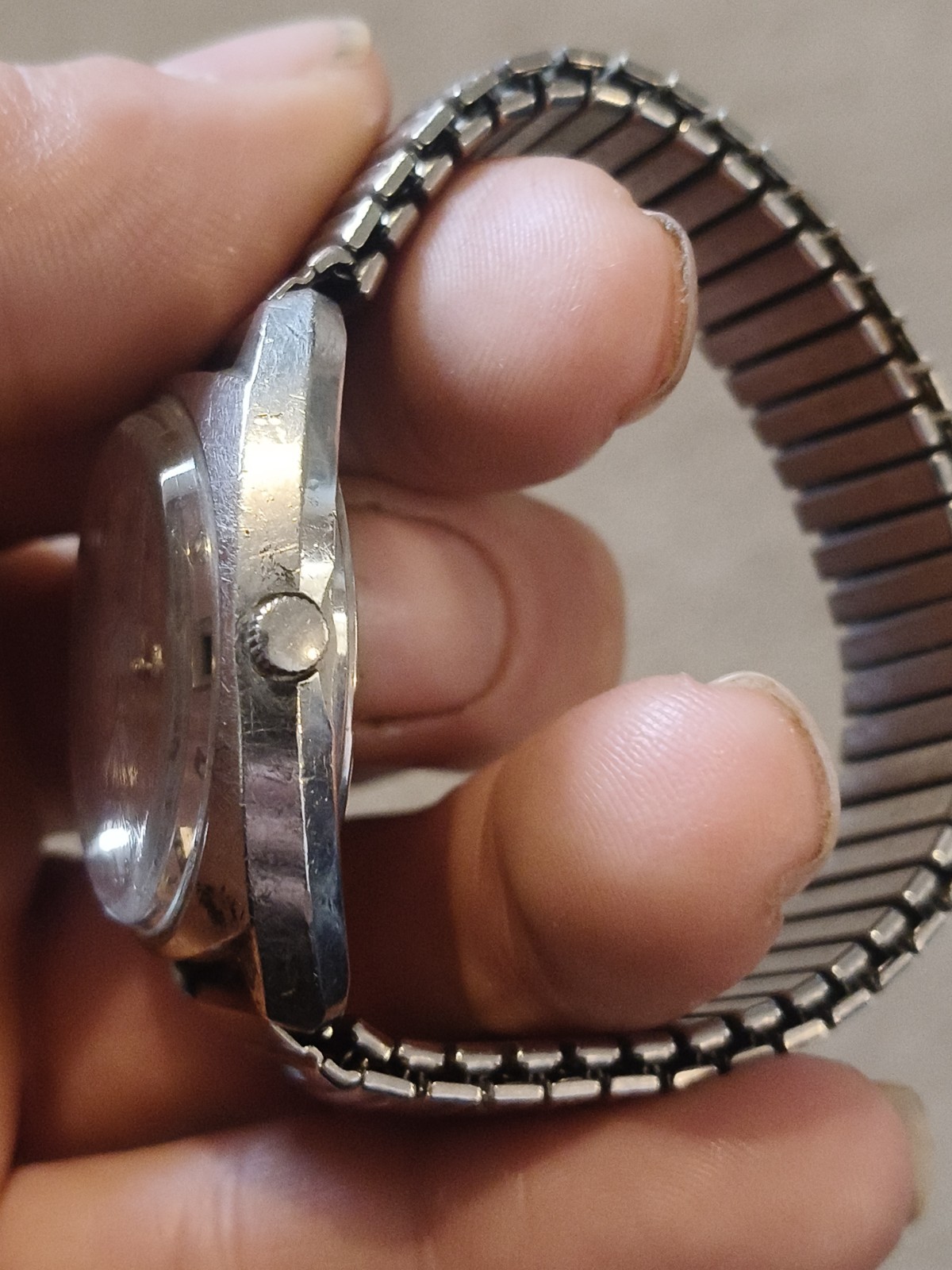 VINTAGE SEIKO 7005-7050 Cross Hair Silver dial AUTOMATIC GENTS