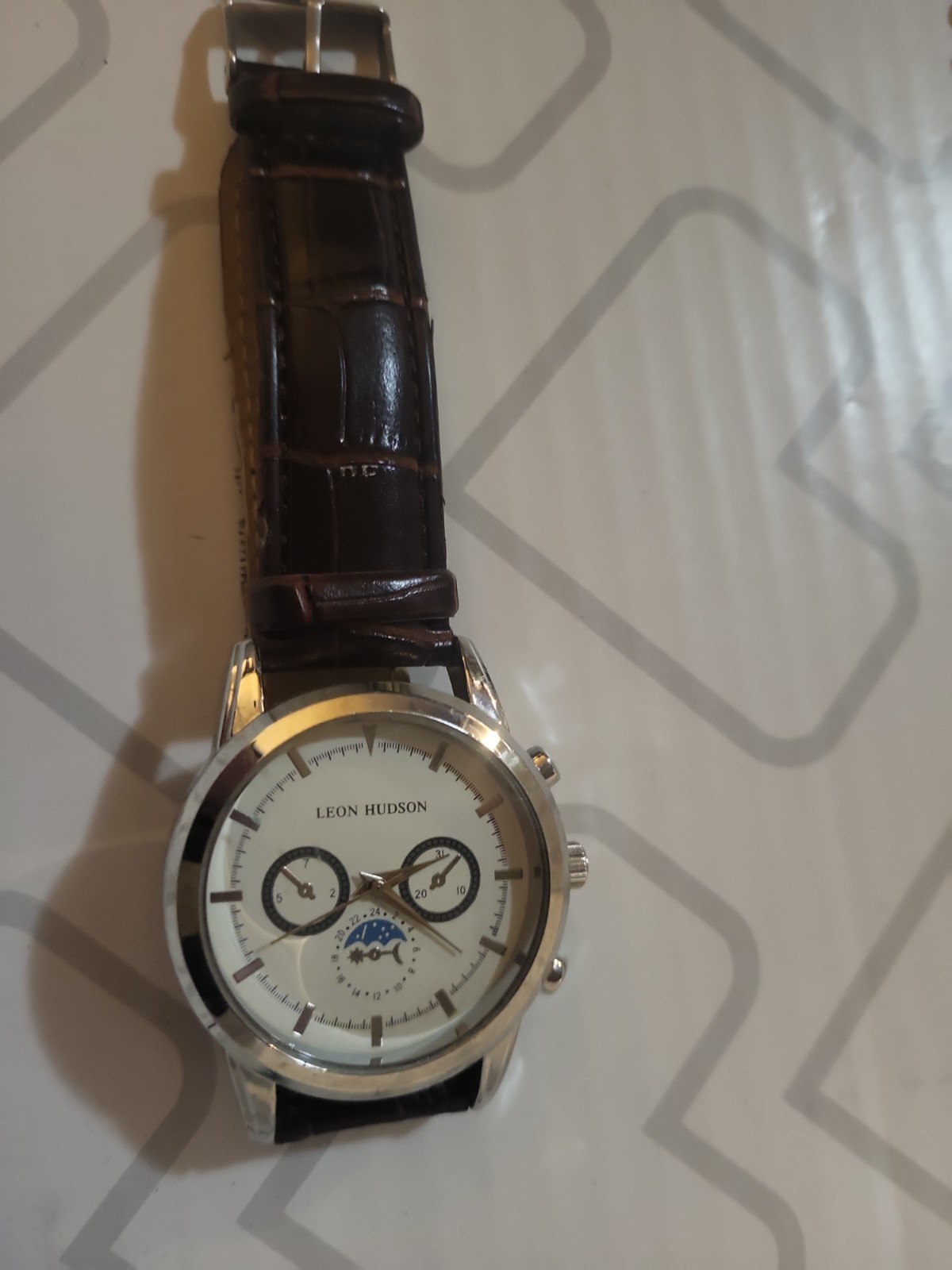 Leon Hudson Brown Leather Men’s Watch, Mint