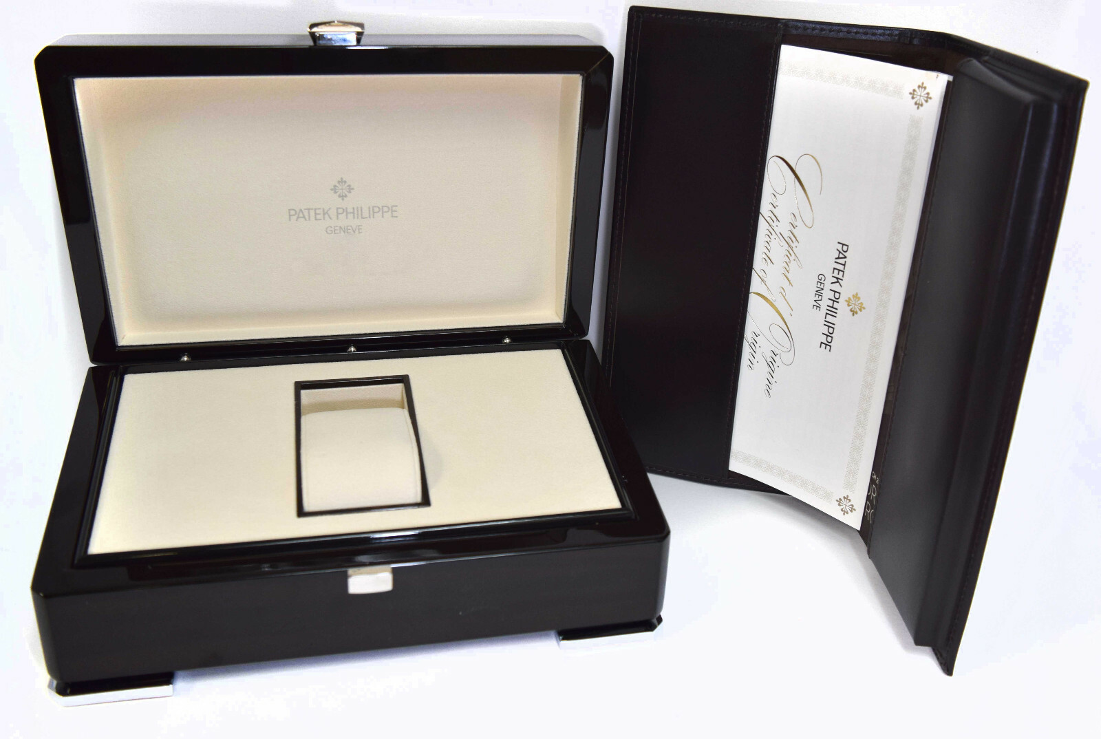 Patek Philippe Nautilus Stainless Steel Blue Dial Watch B/P ’08 5711/1A-010