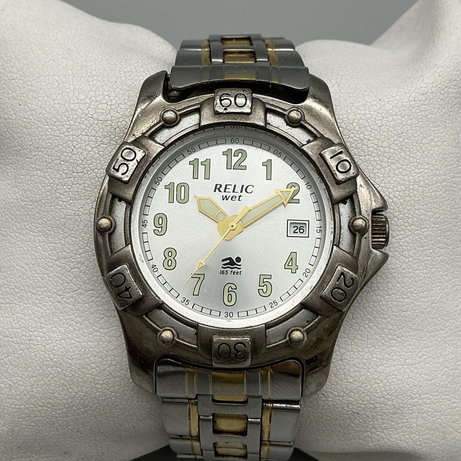Relic Wet Mens Watch 39mm Silver Gold Two Tone 50M Date ZLAX741 New Battery 7.5″
