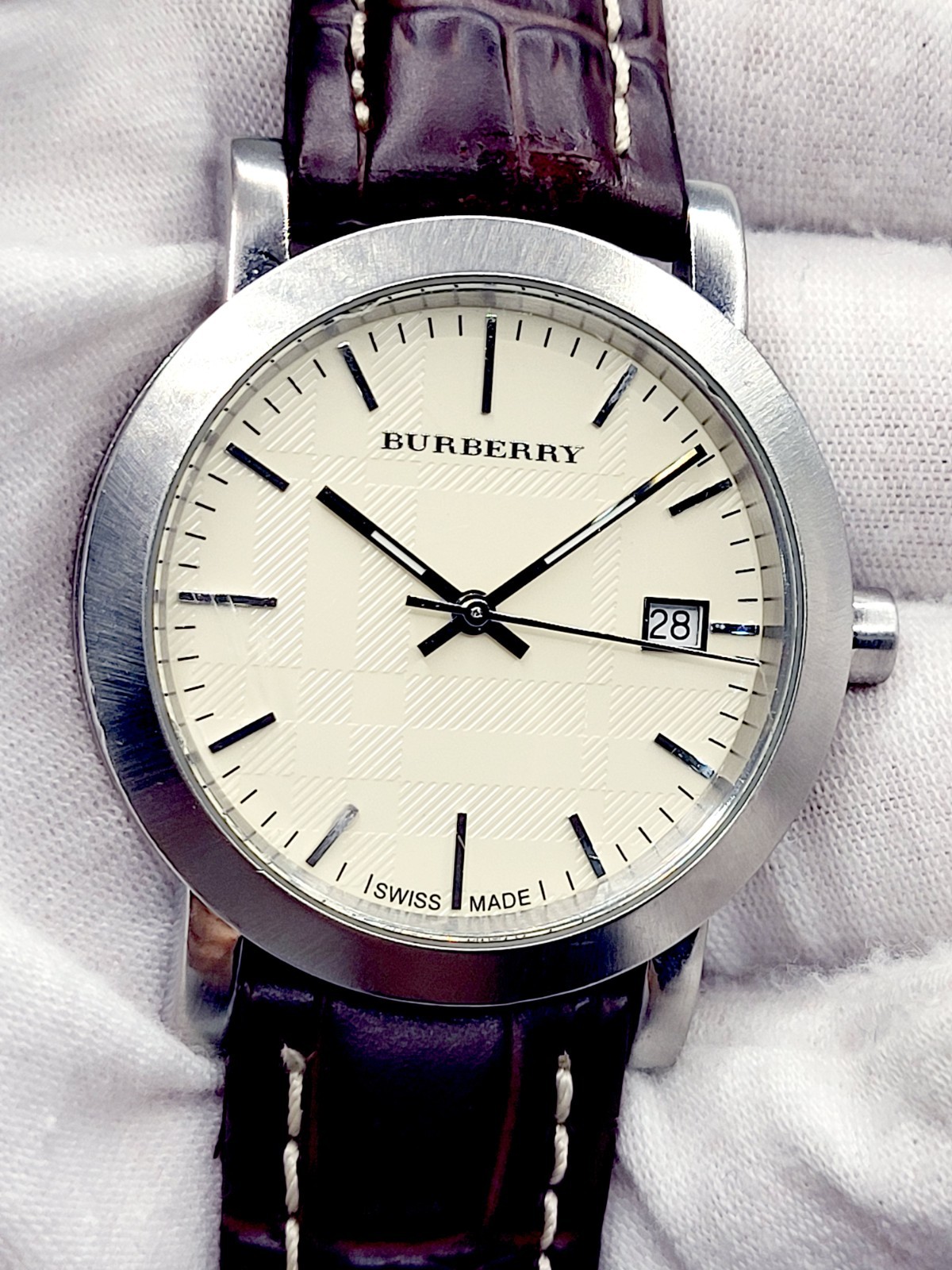 Burberry Heritage Men’s Watch Swiss Made Quartz 2012 (Model BU1777) New Battery