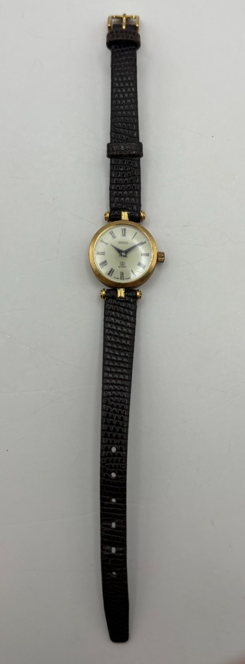 GUCCI 2000L Sherry Line Vintage Ladies Watch 22mm Quartz Original Band