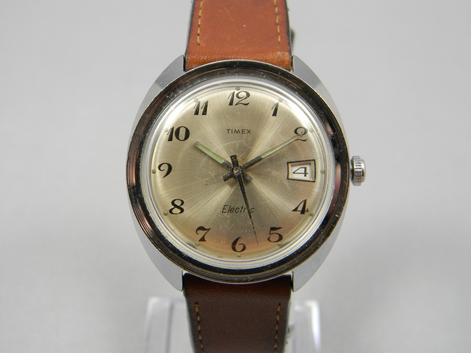 Vintage Timex Electric Watch Men 36mm Silver Tone Leather Band New Battery