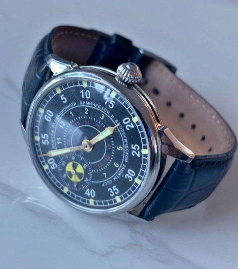 Vintage Soviet USSR Molnija Marriage Watch 44mm