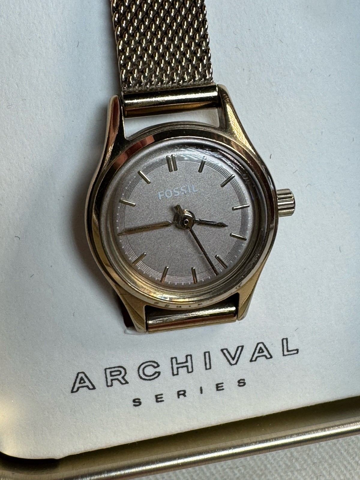 Limited Edition Fossil Archival Mini Watch Set With 4 Straps & Collectible Tin