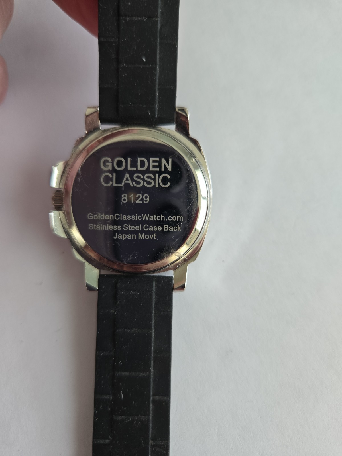 TEEN ADULT WORKING GOLDEN CLASSIC 8129 GROOVY Peace Sign WRISTWATCH NEW BATTERY