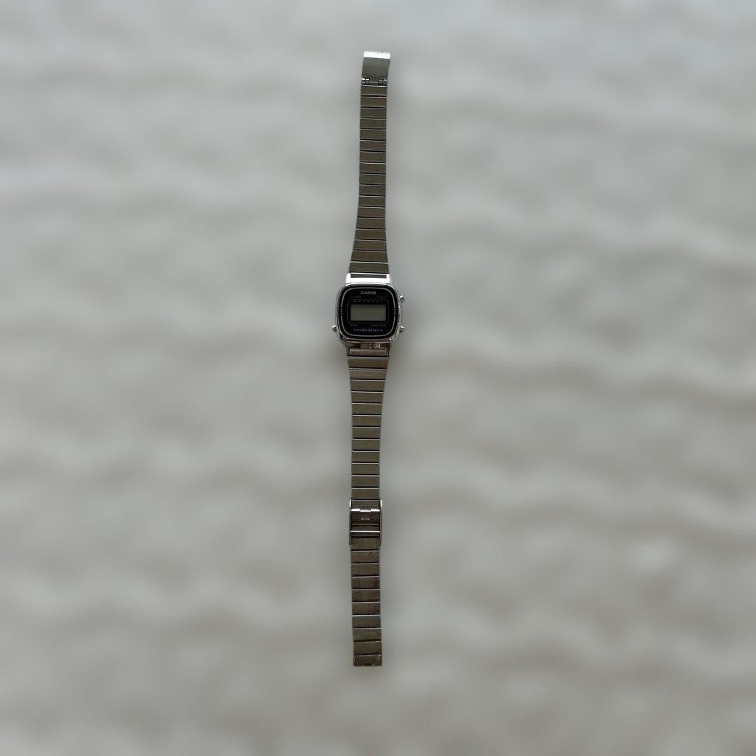 CASIO LA670W Digital Watch (Cheap Casio)