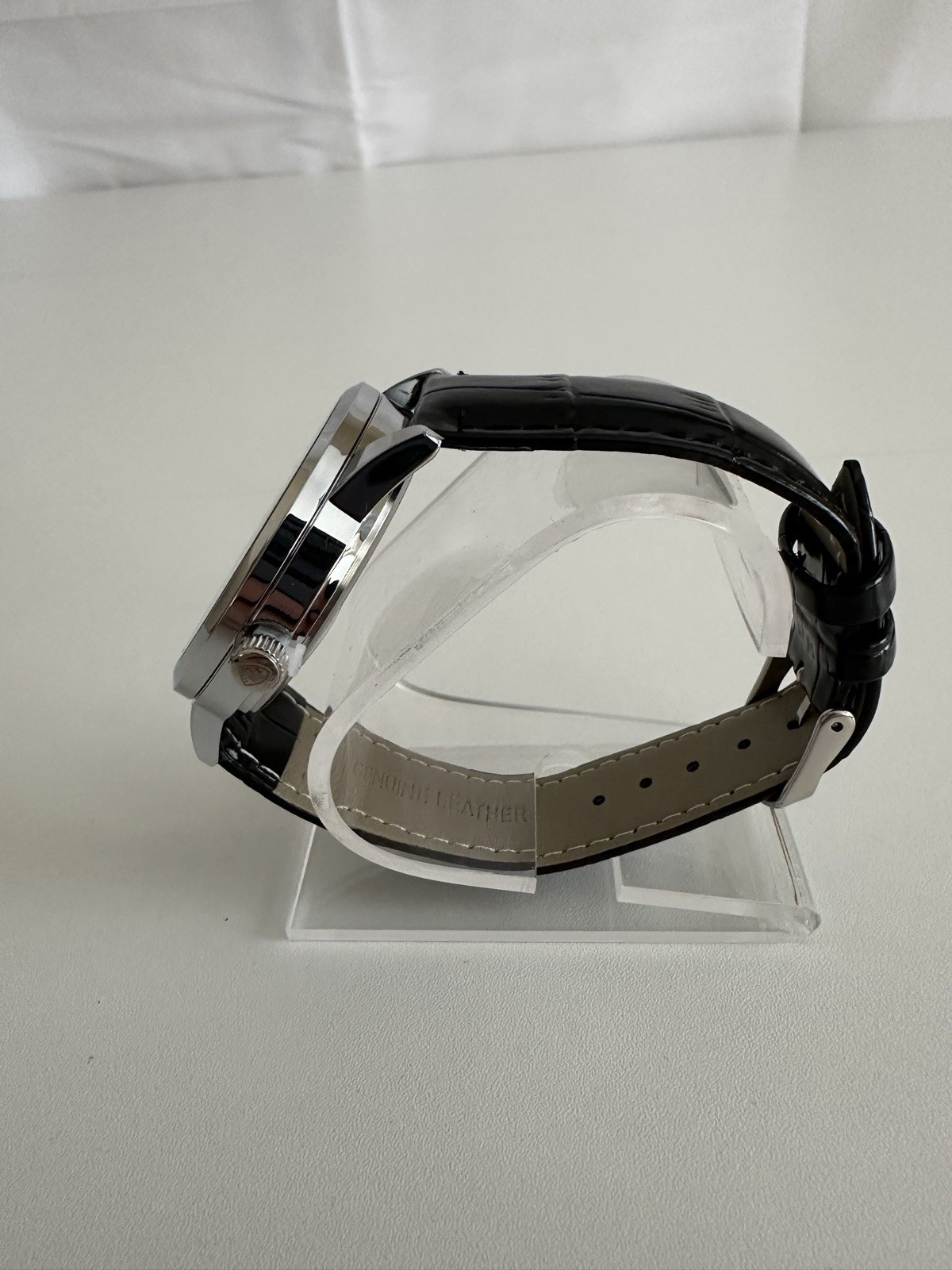 Poedegar Men’s Quartz Watch With Real Leather Strap