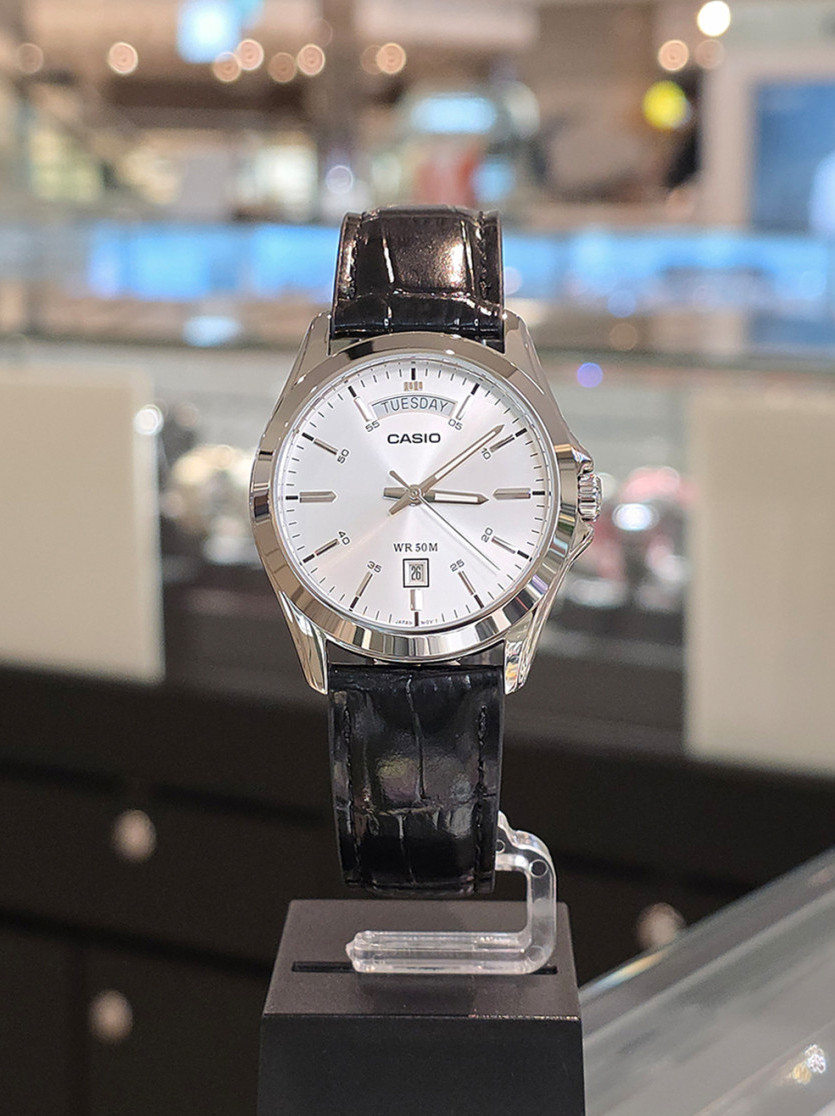 Casio MTP-1370L-7AVDF Silver White Dial Leather Day Date Watch 50M