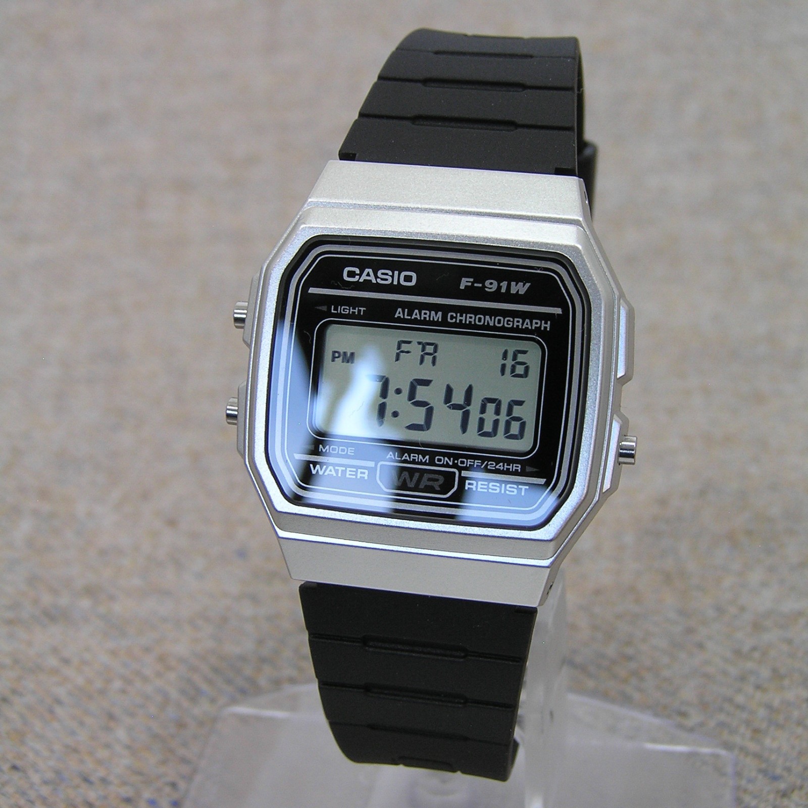 UK STOCK CASIO F-91WM-7AJH Japan Exclusive Digital Watch Classic Imported Model
