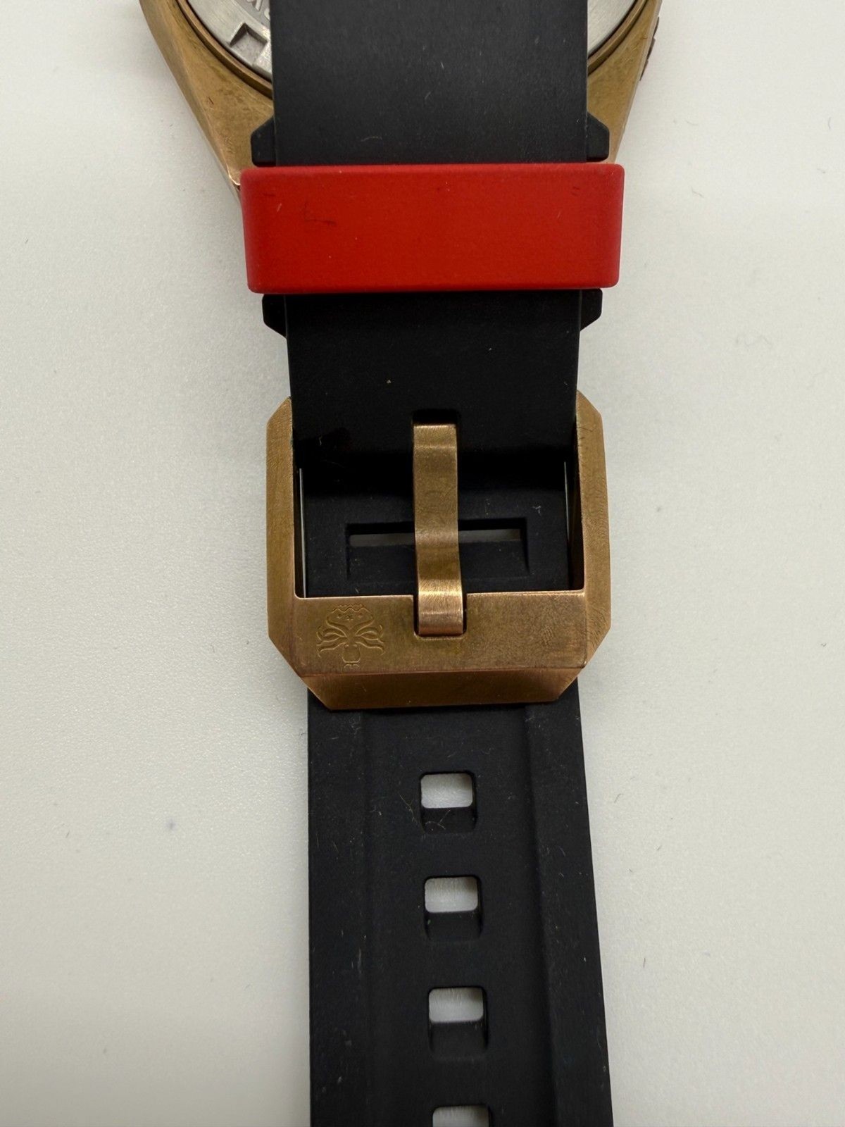 PHOIBOS Argo Automatic Diver Watch 200M Spiral Sunray Red Steel Bracelet PY052D