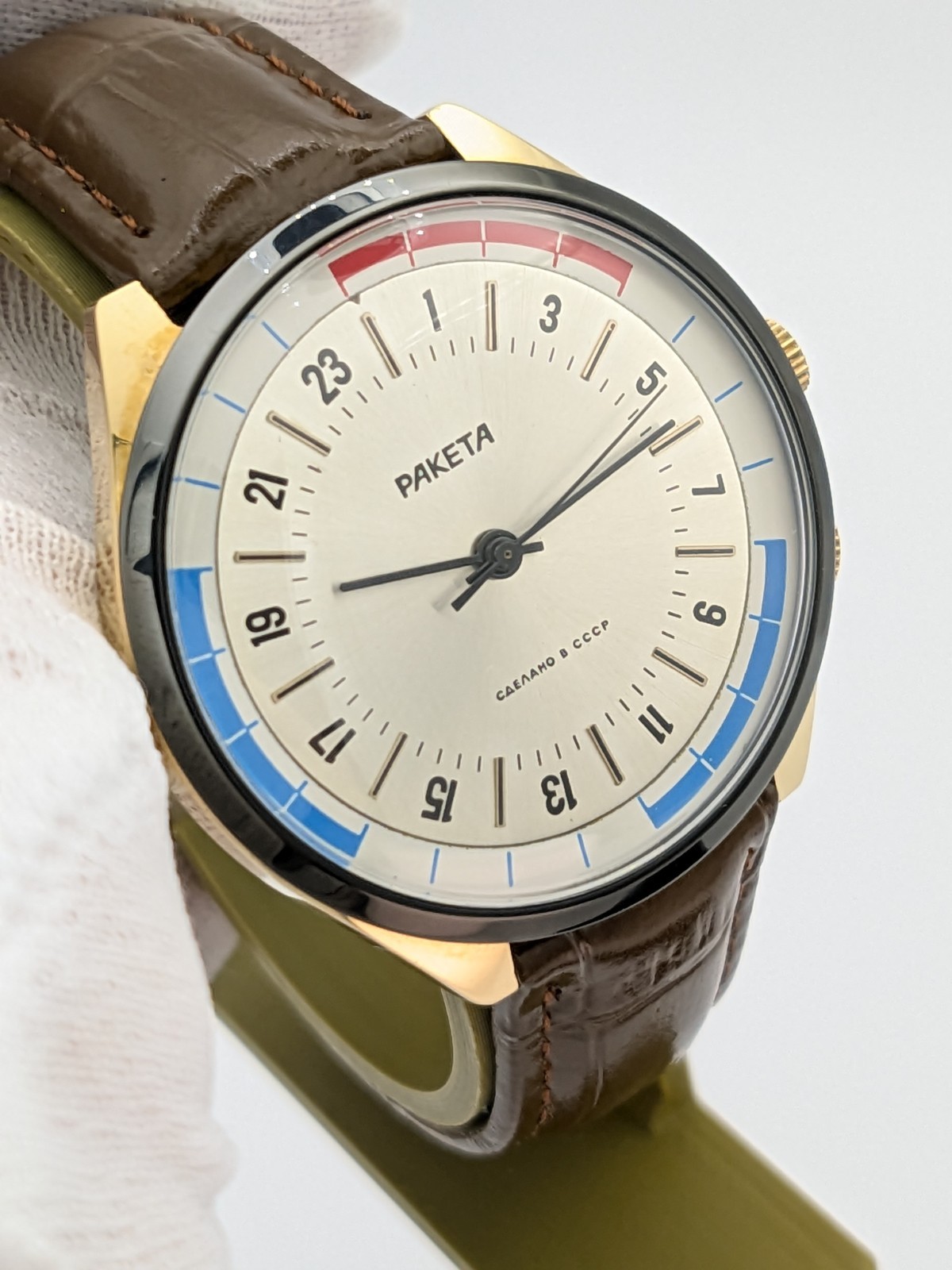 RARE Raketa 24 Hours USSR Soviet wristwatch Arctic Antarctica Polar Mechanical
