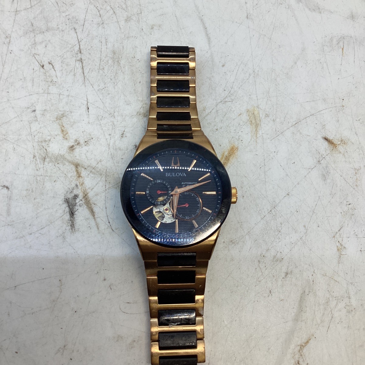 Bulova Men’s Wristwatch 98A236 Stainless Steel Sapphie Crystal (GO1068059)