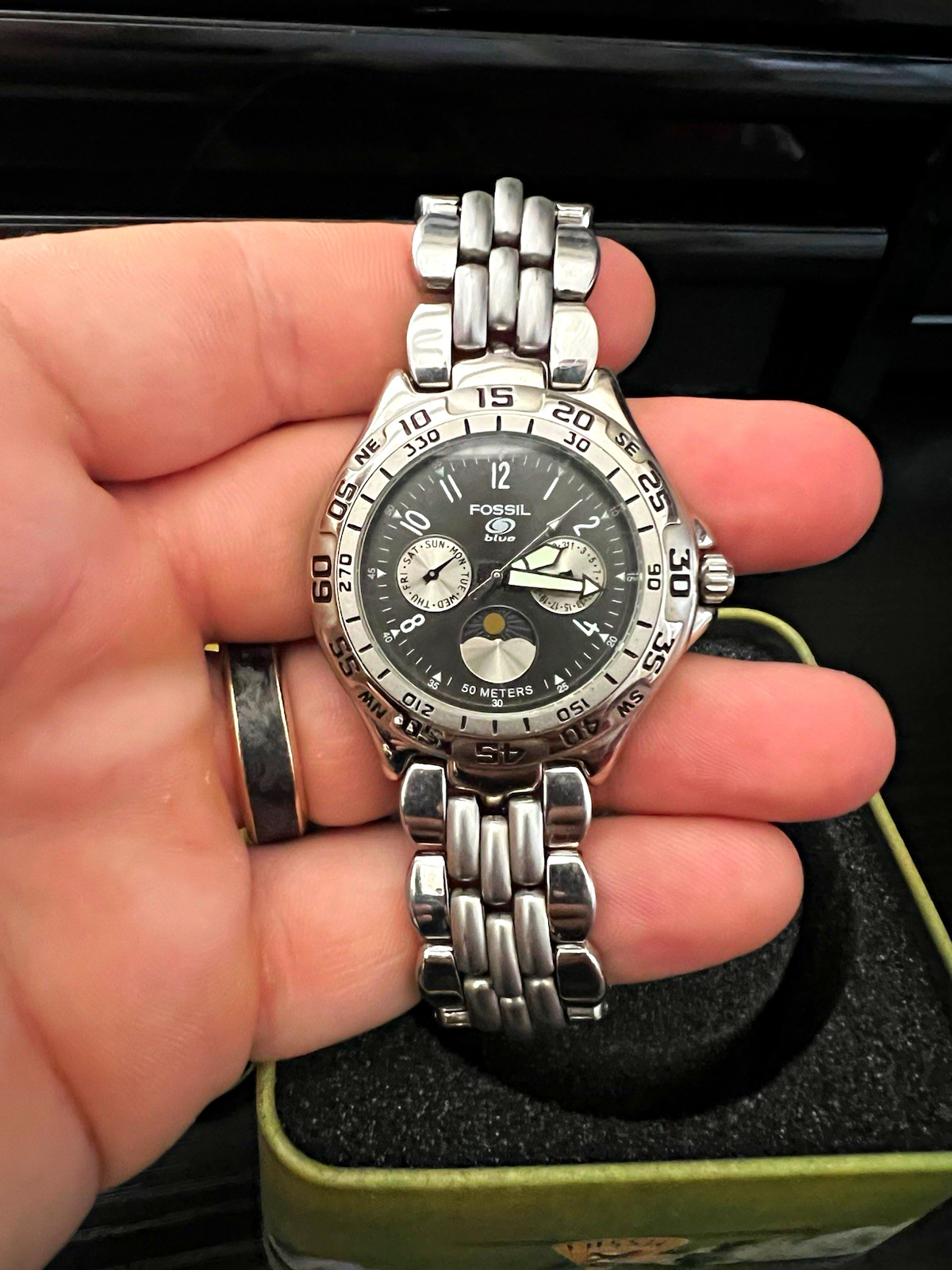 Fossil Blue Quartz Wristwatch SS Bracelet Black Dial Moon/Day-Date 50m 44mm