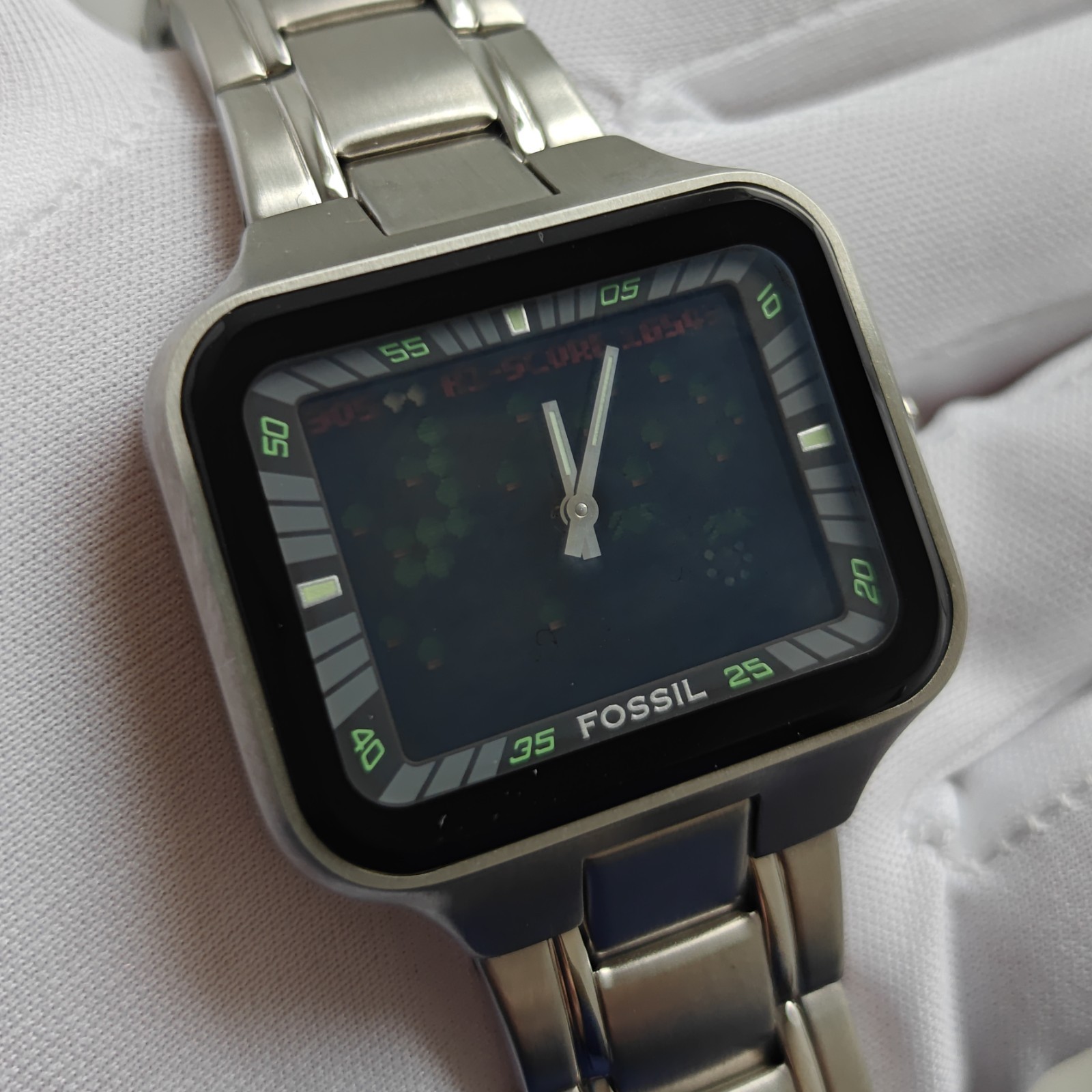 Fossil Big Tic Atari Centipede Watch BG-1020 Stainless Steel Retro Arcade 2005