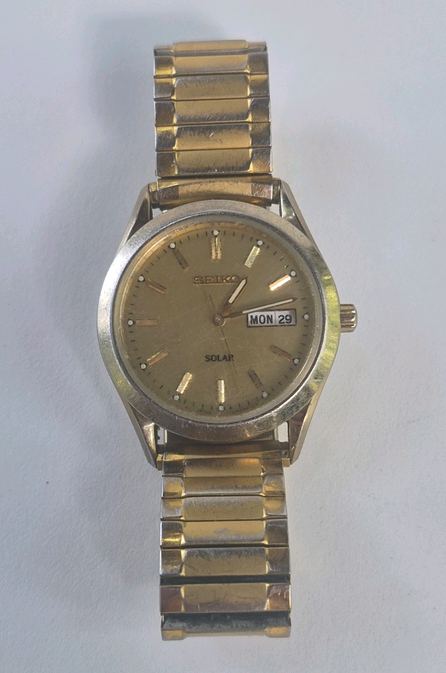 Vintage Seiko Men’s Solar Watch V158-0AB0 Day Date Gold Tone & Dial