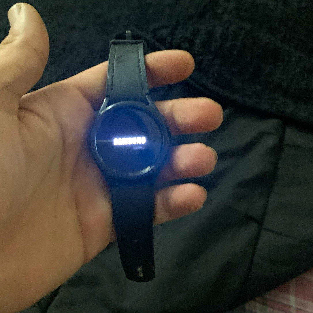 Samsung Galaxy 6 classic smartwatch , Silicone Strap, as well as nicer metal one