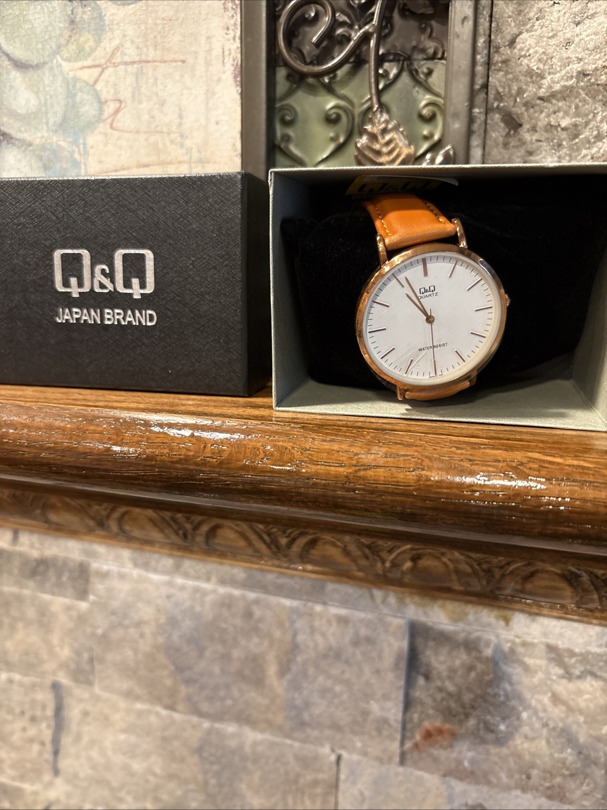 Citizen Q&Q Watch Men White Dial Gold Tone Round 2035 New Battery