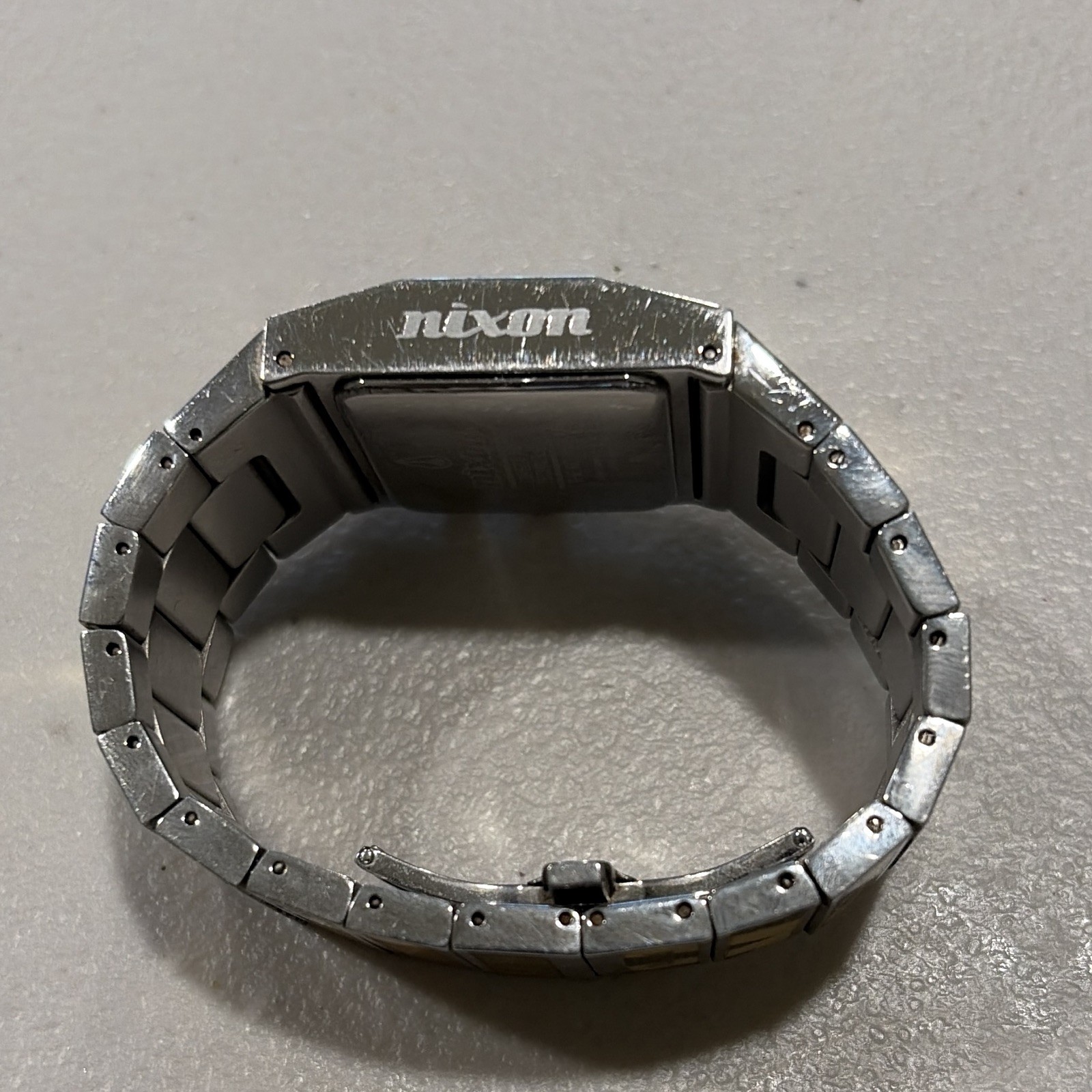 Nixon The Rotolog Digital Quartz Wristwatch Stainless Steel Bracelet 30m.