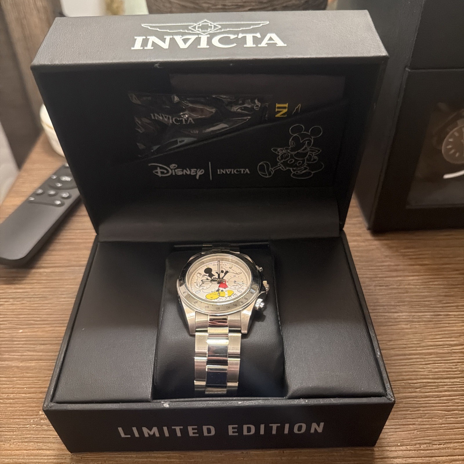Disney Invicta Limited Edition Collectable Mickey Mouse Quartz Watch 0818 / 3000