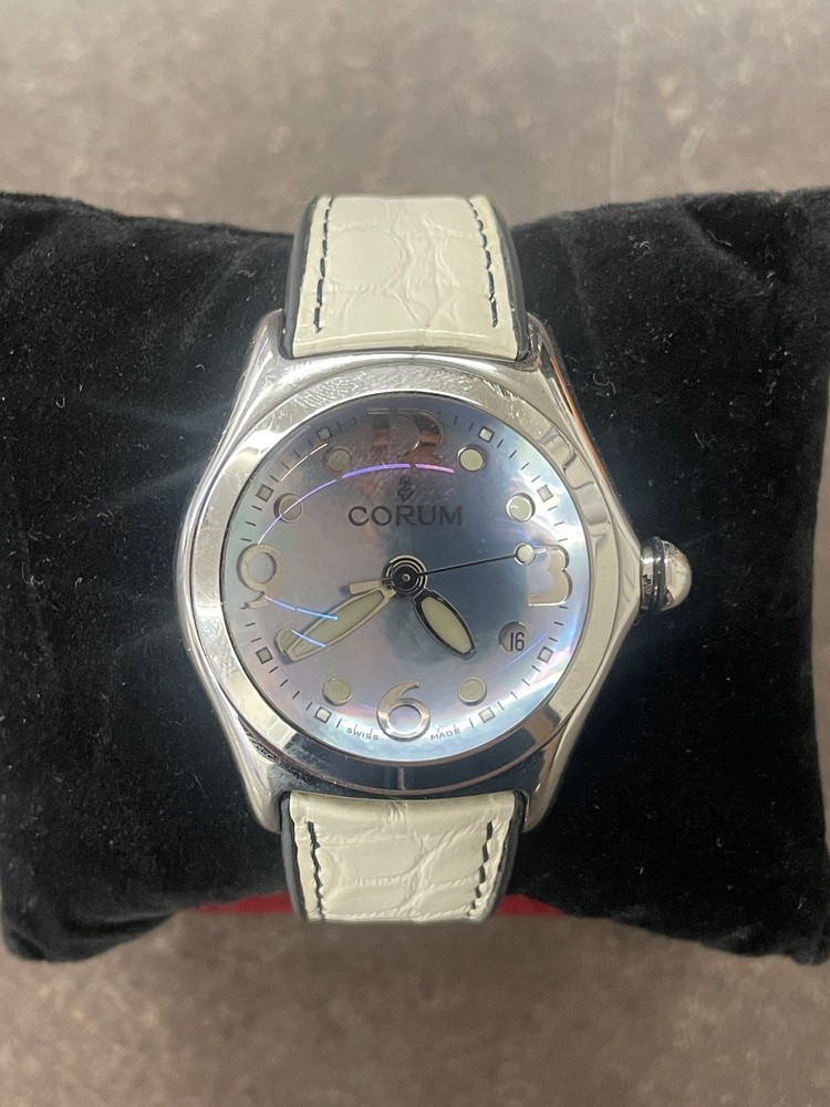 Corum Ladies Bubble Watch 39.250.20 – Mother of Pearl Dial – 33mm 5.5″ Max Wrist