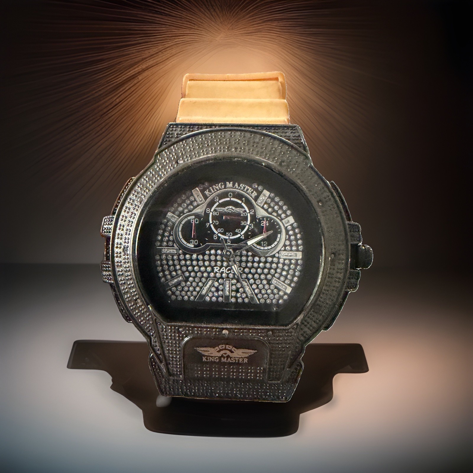 King Master Watch KM-117 PLEASE SEE ALL PICTURES BAND IS STAINED NO RETURN