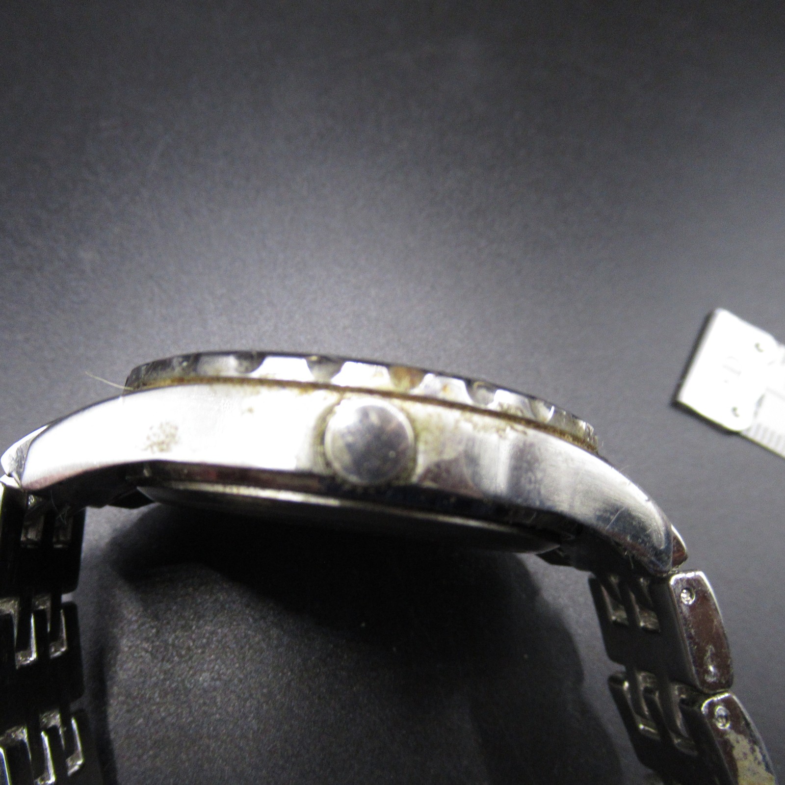 FMD Men’s Black Dial Silver-Tone Quartz Watch Diamond-Cut Bezel Link Bracelet